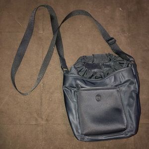 Lululemon purse